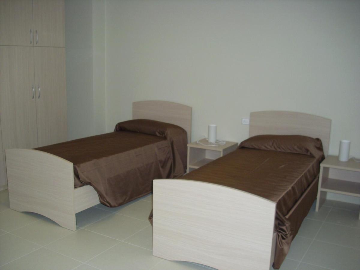 Cerrano Park Resort Пинето Стая снимка
